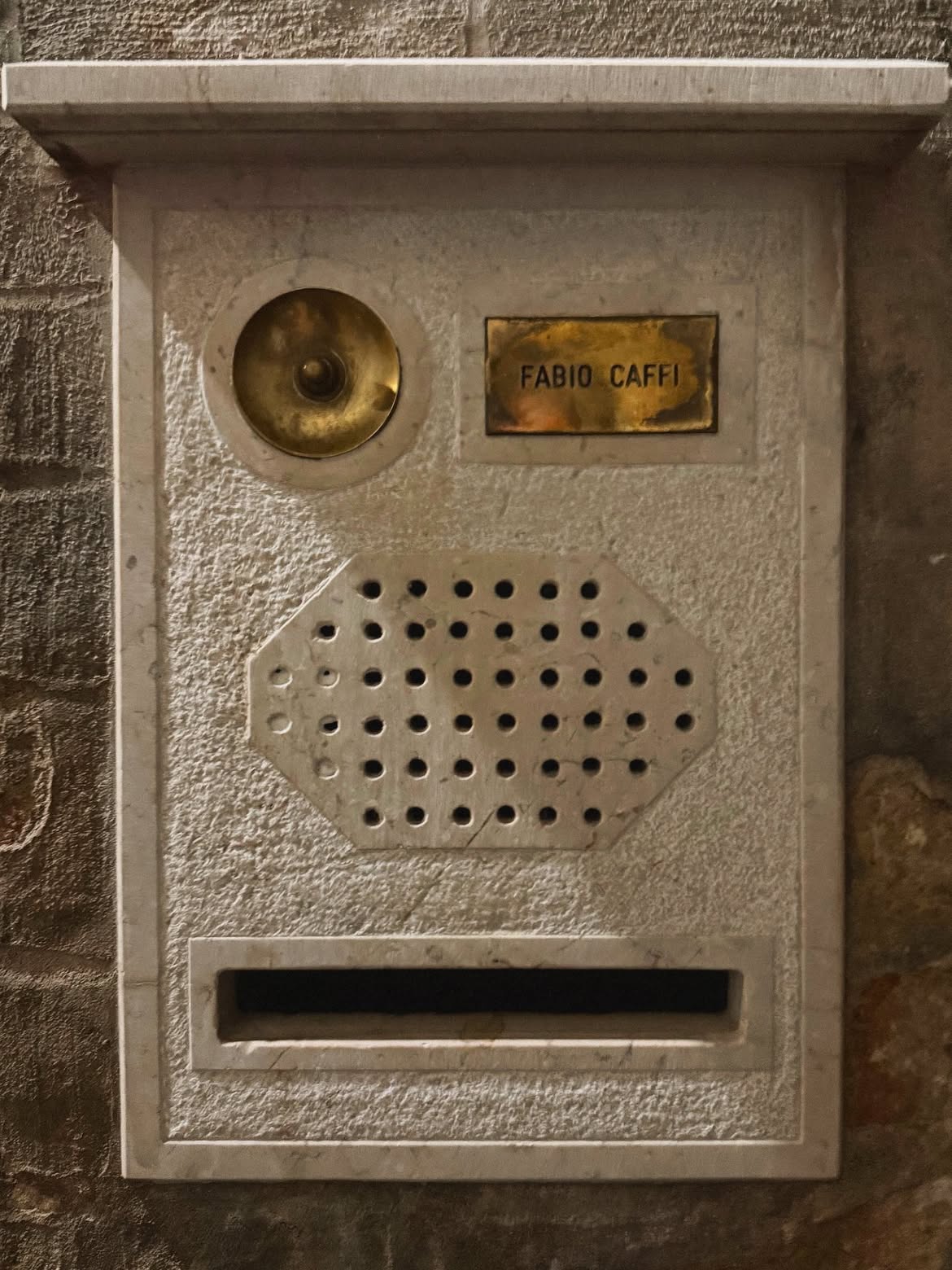 718264207 18118701055741891 4447539364852954487 n Need Thinking. Intercom faces of Venice.